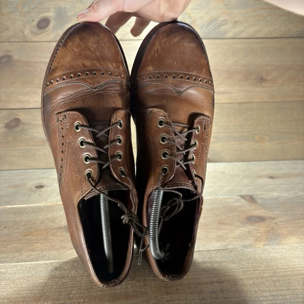 frye arkansas Mens size 9.5 shoes Brown Leather Cap Toe Brogue Oxfords